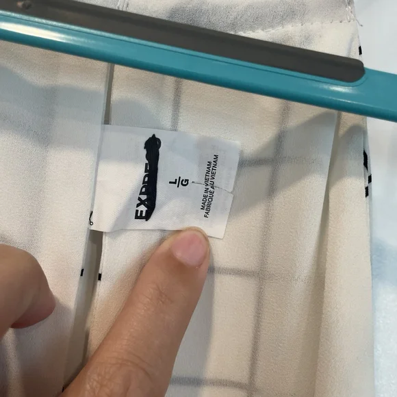 Express Ivory and Black Grid Blouse Halter Neck Women’s Size Large - Picture 4 of 5